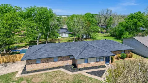 1721 W Washington St, Denison, TX 75020