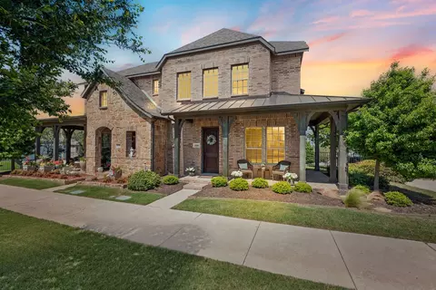 8709 Bridge St, North Richland Hills, TX 76180