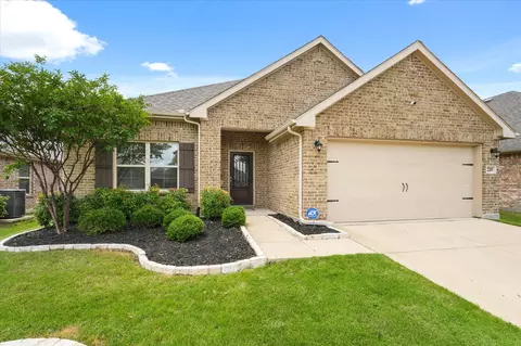 2205 Perrymead Dr, Forney, TX 75126