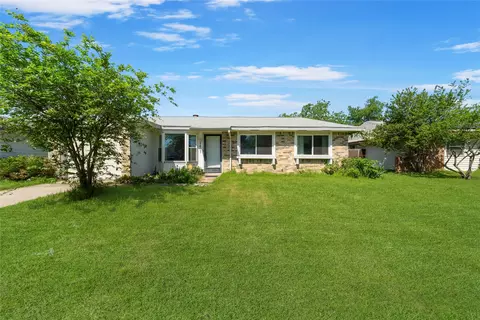 5403 Countess Ct, Lake Dallas, TX 75065