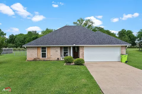157 Robin Ln, Bossier City, LA 71111