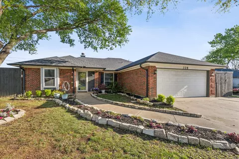 328 Alyse Rd, Roanoke, TX 76262