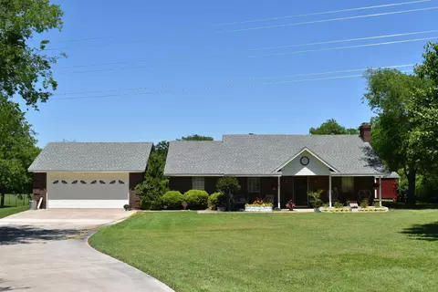 143 Dove Haven Ln, Weatherford, TX 76085