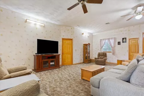 6060 Mackey Ranch Rd, Eddy, TX 76524 photo 8