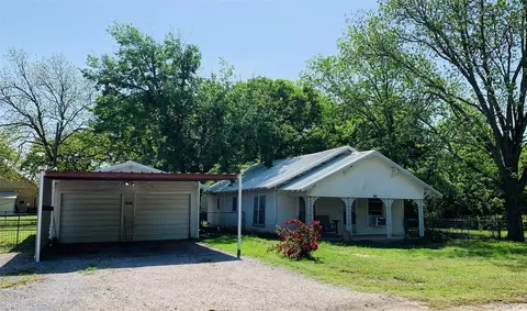 105 S Anderson St, Rising Star, TX 76471