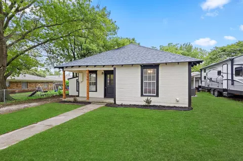 304 Otis St, Whitesboro, TX 76273