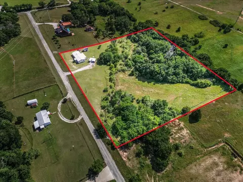 245 Garden Ct, Springtown, TX 76082