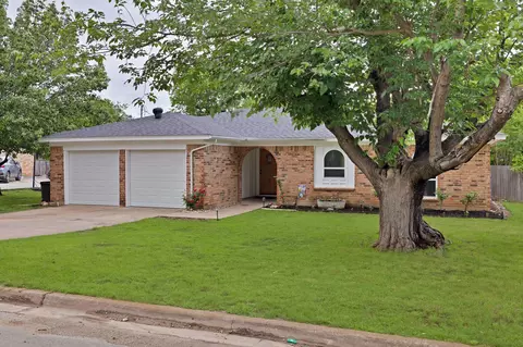 216 Scenic Dr, Aledo, TX 76008