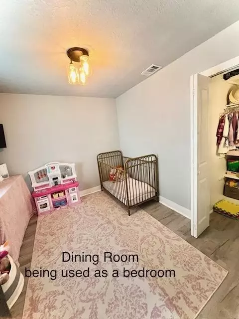 Dining - 213 E Boyd Ave, Boyd, TX 76023 photo 1 of 1
