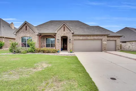 405 Belmont Dr, Midlothian, TX 76065
