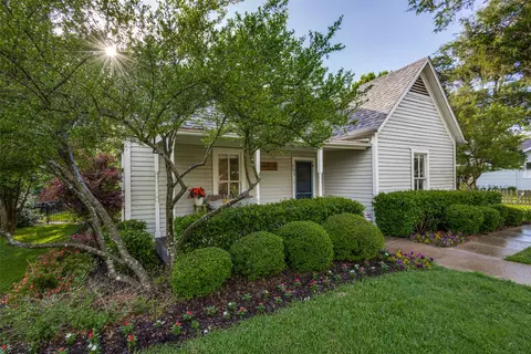 501 Oak St, Mckinney, TX 75069