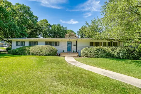 4058 Glenavon Ct, Fort Worth, TX 76109