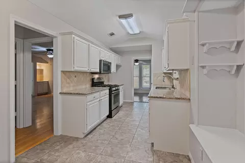 1474 Hampton Rd, Grapevine, TX 76051 photo 16