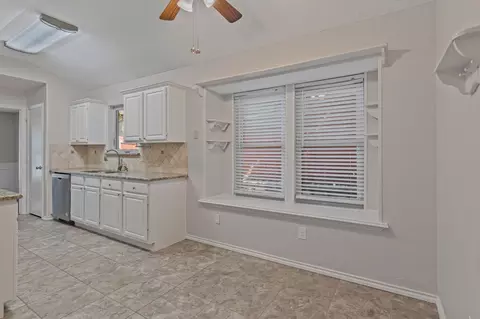 1474 Hampton Rd, Grapevine, TX 76051 photo 15