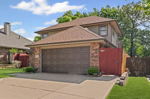1474 Hampton Rd, Grapevine, TX 76051 photo 3
