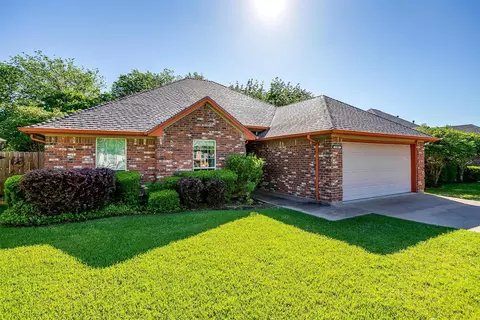 1307 Hyde Park Blvd, Cleburne, TX 76033