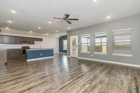 Living - 146 Willowbend Loop, Mabank, TX 75156 photo 2 of 5