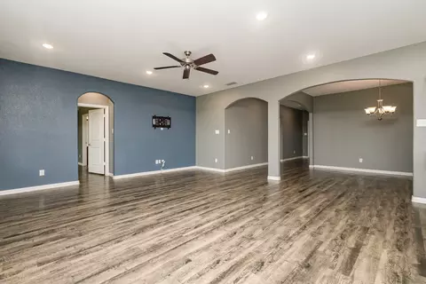 Living - 146 Willowbend Loop, Mabank, TX 75156 photo 4 of 5