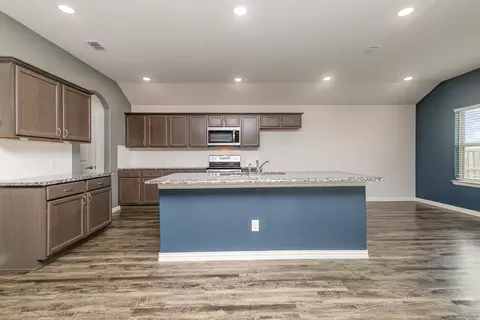 Kitchen - 146 Willowbend Loop, Mabank, TX 75156 photo 1 of 4