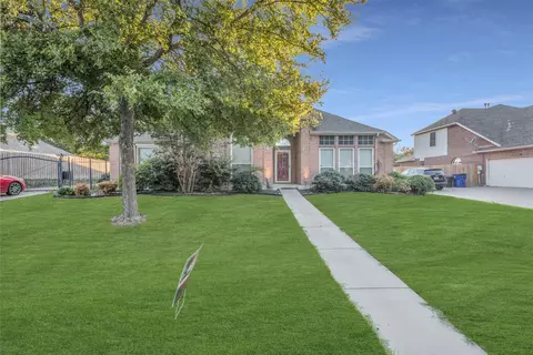 2907 Saint Charles Dr, Mansfield, TX 76063