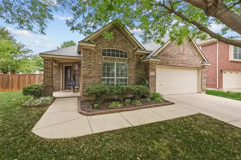 7504 Waterside Pl, Denton, TX 76210