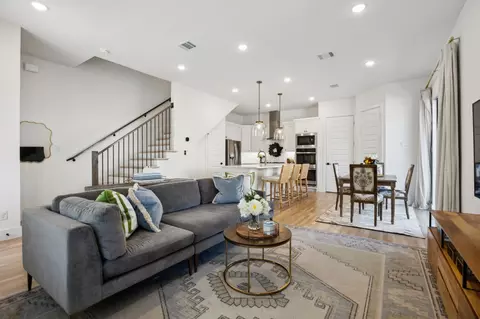 8118 Fallston Ct, Dallas, TX 75231