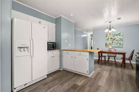 Kitchen - 108 Garrett Loop, Winnfield, LA 71483 photo 3 of 6