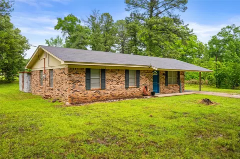 Exterior - 108 Garrett Loop, Winnfield, LA 71483 photo 2 of 7