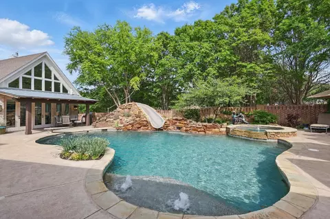 1021 Meandering Woods Dr, Keller, TX 76248