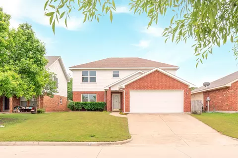 9837 Stoney Bridge Rd, Fort Worth, TX 76108