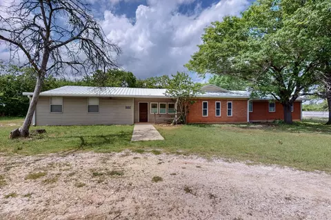 6625 Conveyor Dr, Cleburne, TX 76031