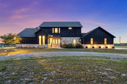764 Wright Rd, Woodway, TX 76712