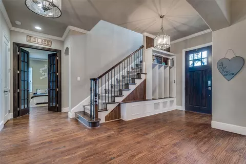 Entry Way - 408 Nora Ln, Argyle, TX 76226 photo 2 of 3
