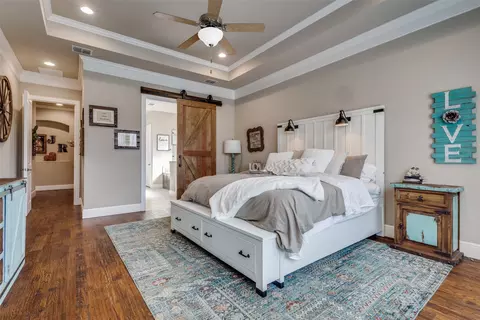 Bedroom - 408 Nora Ln, Argyle, TX 76226 photo 3 of 4