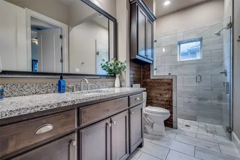 Bath - 408 Nora Ln, Argyle, TX 76226 photo 1 of 4