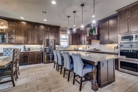 Kitchen - 408 Nora Ln, Argyle, TX 76226 photo 2 of 3