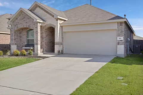 621 Ridgeback Trl, Haslet, TX 76052