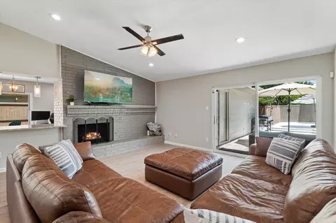 1206 Harness Ln, Richardson, TX 75081