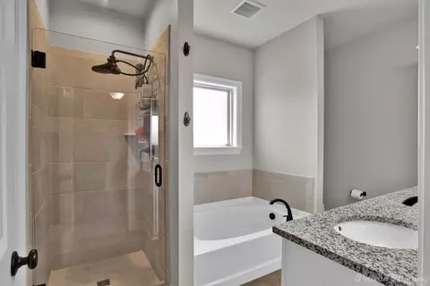 Bath - 101 Brimestone Loop, Benton, LA 71006 photo 1 of 6