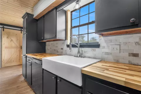 Kitchen - 1008 Fm 1237, Temple, TX 76501 photo 1 of 2
