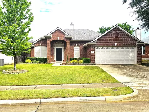 9 Chatham Ct, Mansfield, TX 76063