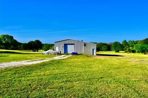 931 New Hope Rd, Boyd, TX 76023