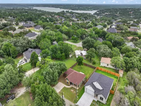 4911 Wichita St, Granbury, TX 76048