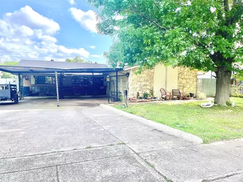 4514 Wyoming St, Dallas, TX 75211