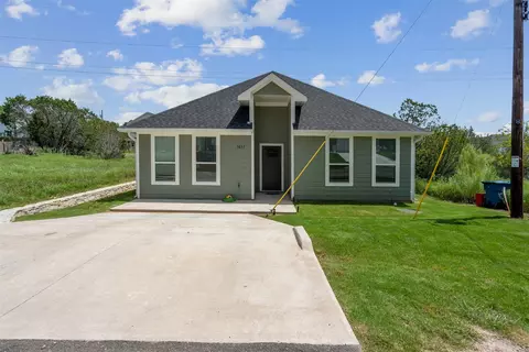 5857 Black Pine Cir, Granbury, TX 76048