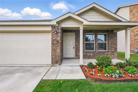 329 Blue Crow Ln, Haslet, TX 76052