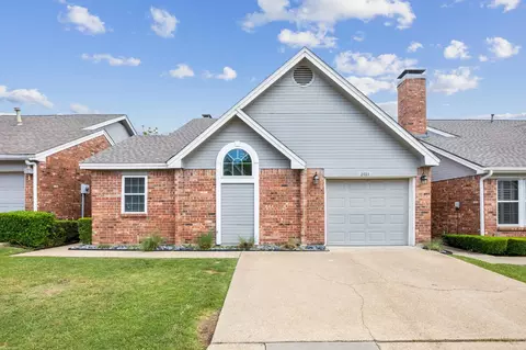 2921 Waterfront Dr, Garland, TX 75042
