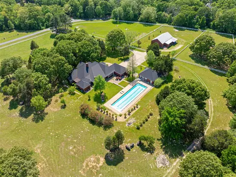 4390 Stonebridge, Athens, TX 75751