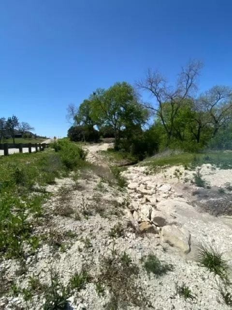 7631 Woodstream Rd, Midlothian, TX 76065