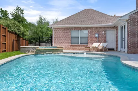 Exterior - 791 Mockingbird Ct, Keller, TX 76248 photo 7 of 7